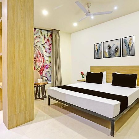 Hotel O Plush Homes New Delhi Bagian luar foto