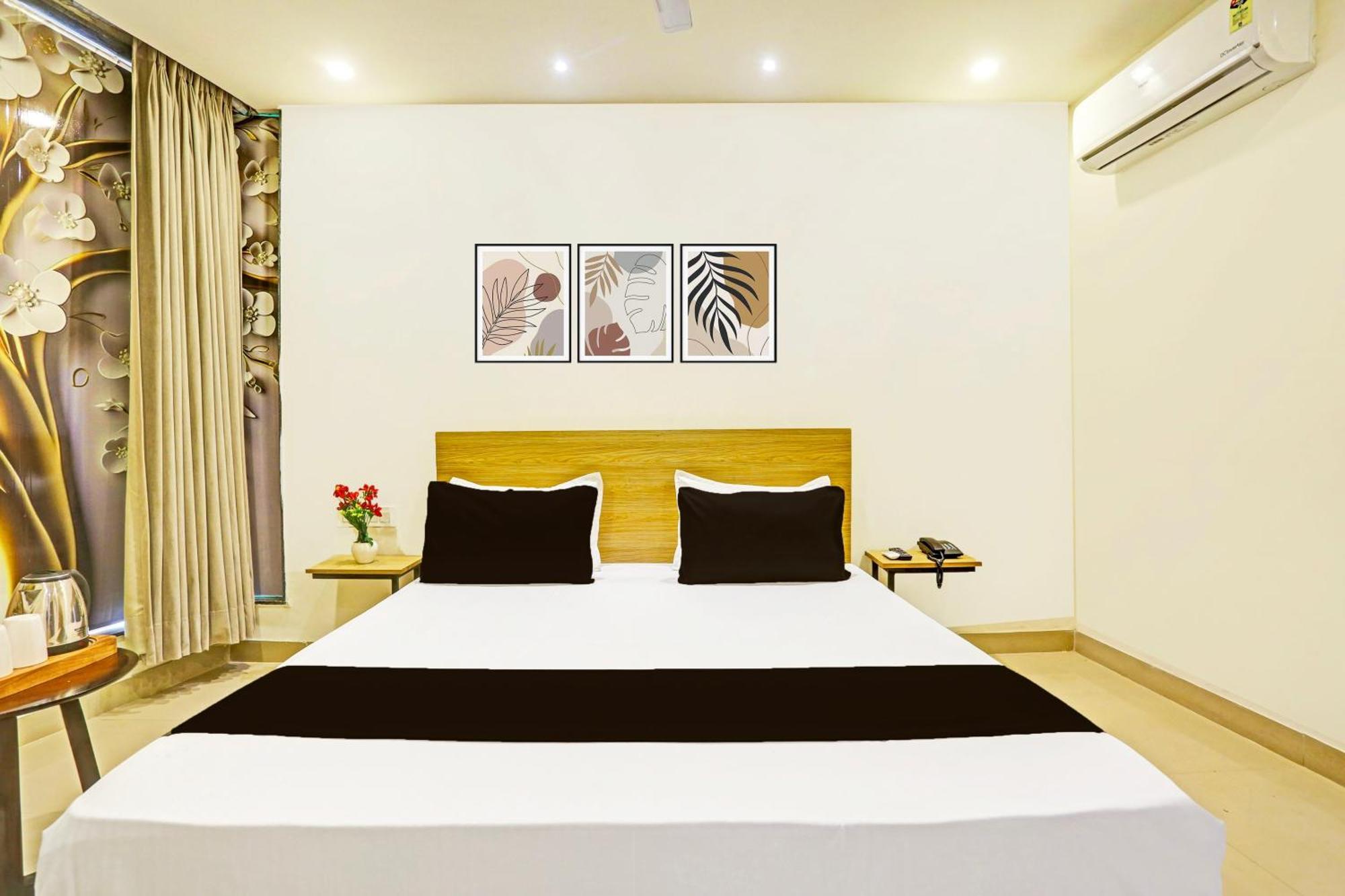 Hotel O Plush Homes New Delhi Bagian luar foto