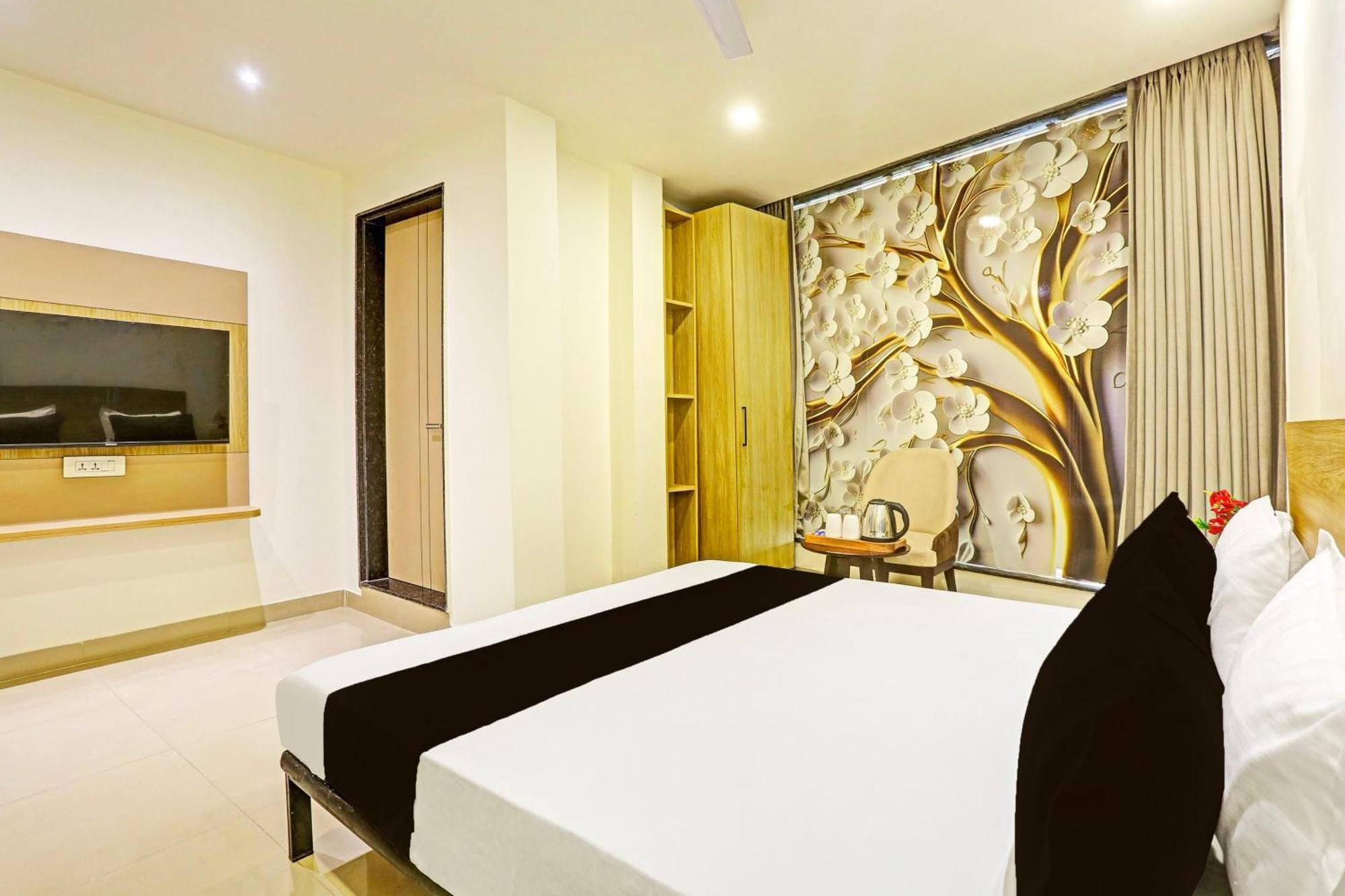 Hotel O Plush Homes New Delhi Bagian luar foto