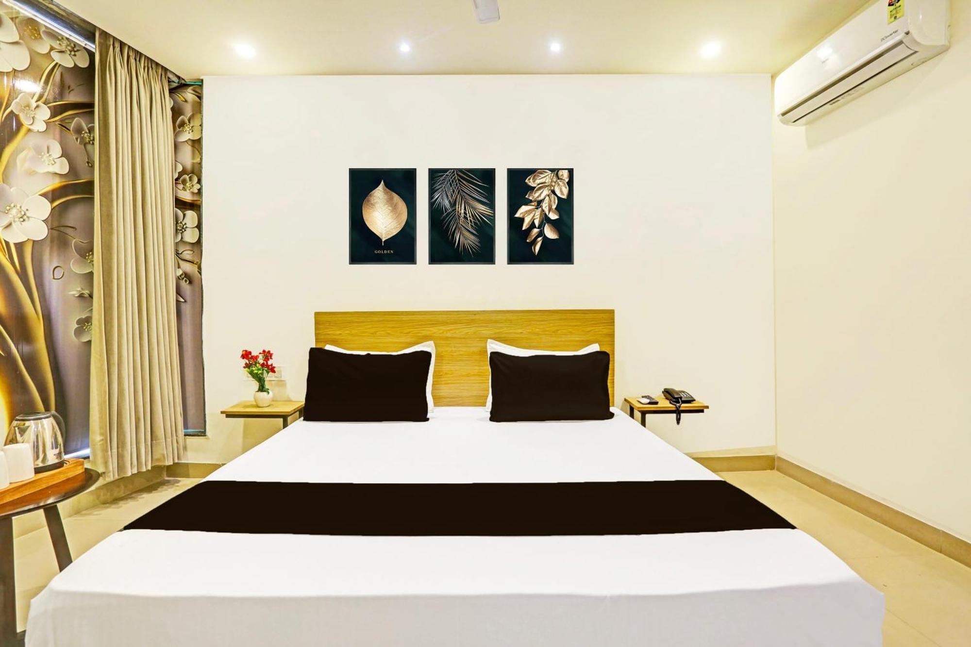 Hotel O Plush Homes New Delhi Bagian luar foto